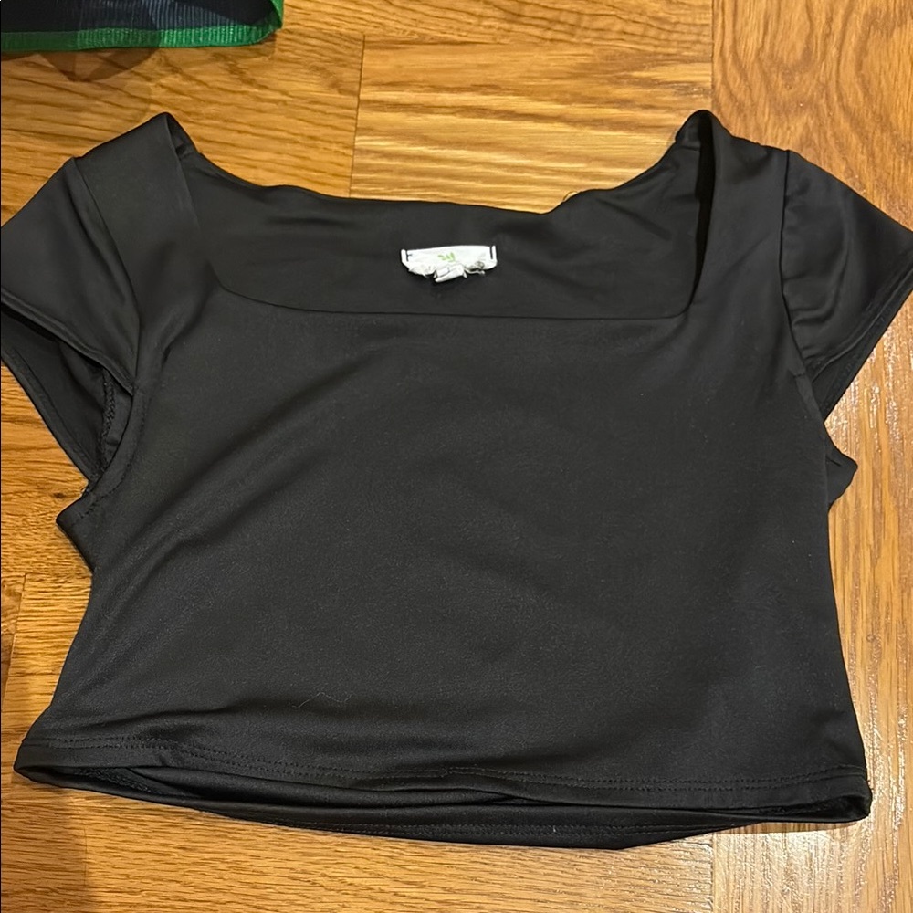 Black Women's square neck Top - boutique - is a large but could fit a medium